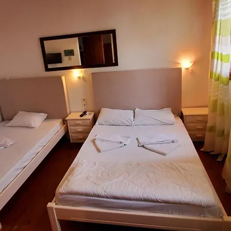 Diporto Konukevi 3*