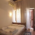 Πανσιόν δίπορτο